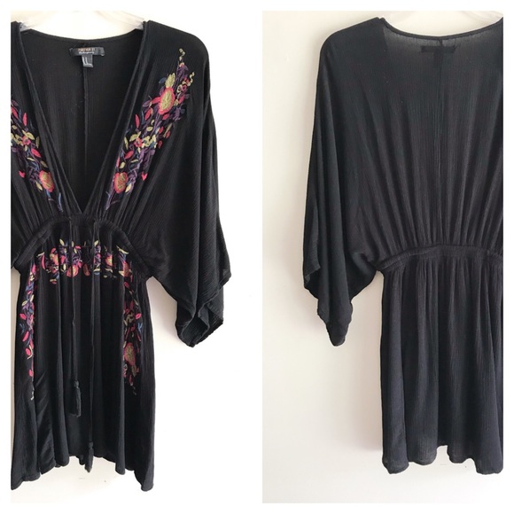 Forever 21 Other - Forever 21 Embroidered cover up tunic dress M
